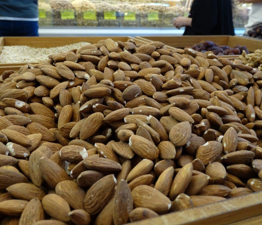 Çiğ Badem — Öz Kervan Kuruyemiş, Antalya